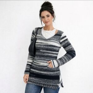 Elsamanda Black Gray White Women's Striped Wool Blend Sweater M